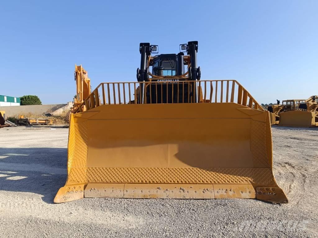 CAT D 9 R Buldozer sobre oruga