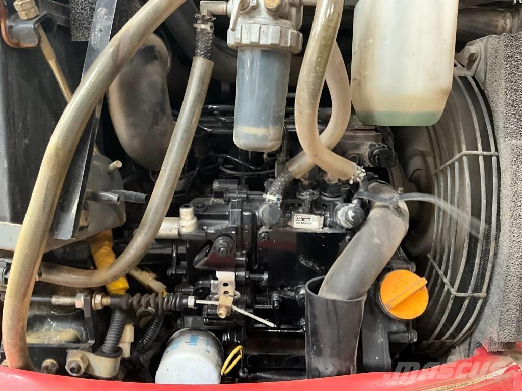 Takeuchi TB 215 R Miniexcavadoras