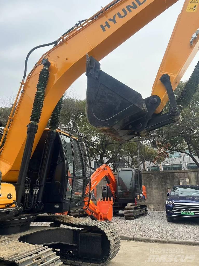 Hyundai R220-9S Excavadoras de ruedas