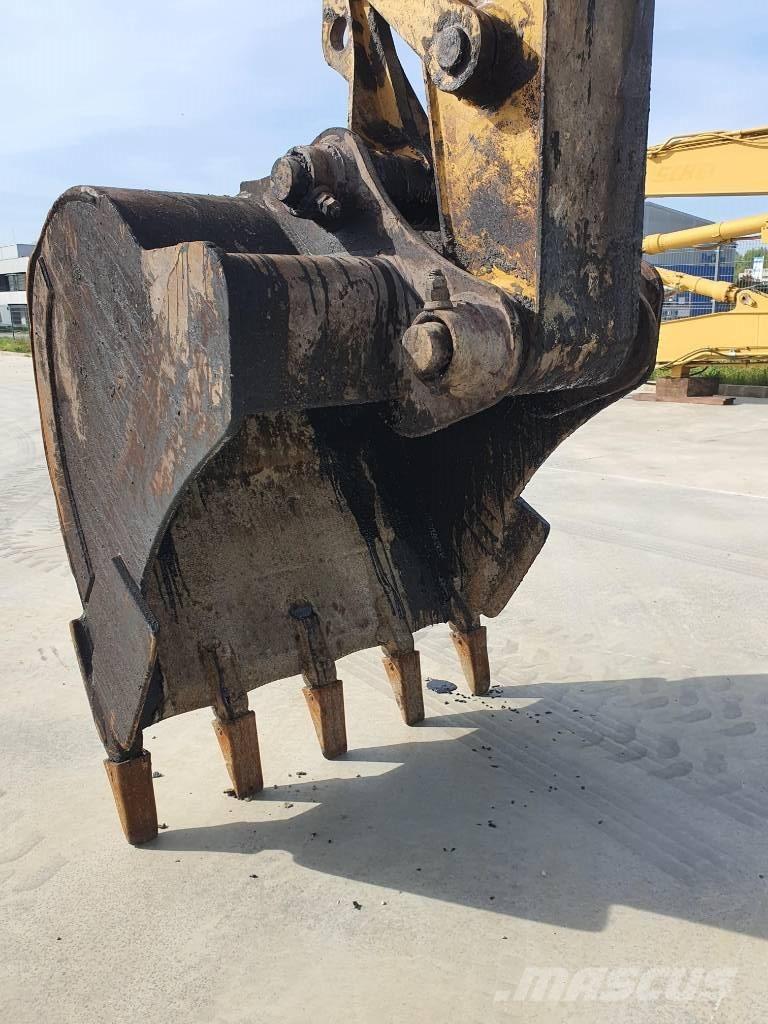 CAT M 318 Excavadoras de ruedas