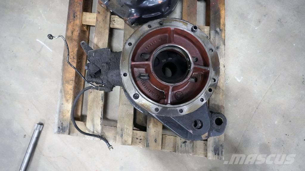 CASE CS 86 Bromshus Frenos