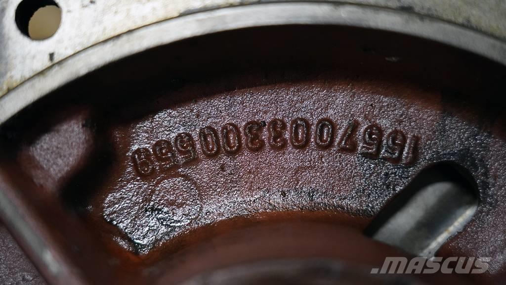 CASE CS 86 Bromshus Frenos