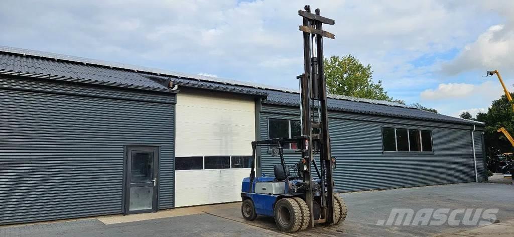 Mitsubishi FD35 Montacargas - otros