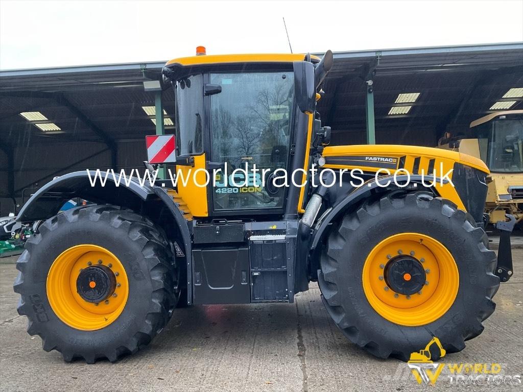 JCB Fastrac 4220 Tractores