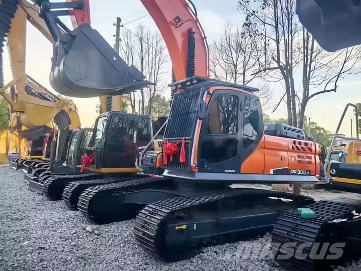 Doosan DX 300 LC Excavadoras sobre orugas