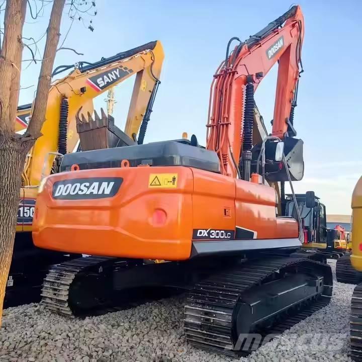 Doosan DX 300 LC Excavadoras sobre orugas