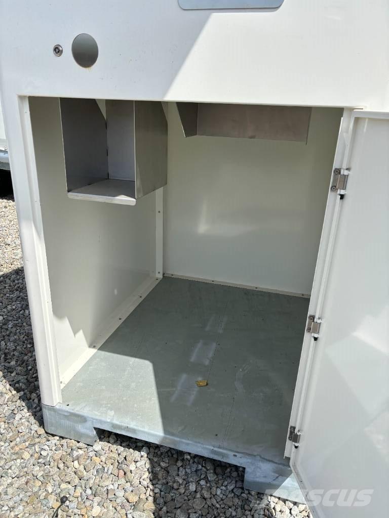  Recylingstation PET Otras máquinas de jardinería y limpieza urbana