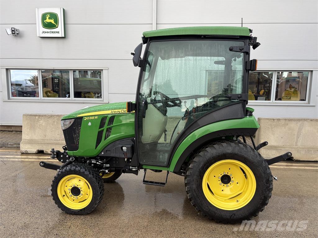 John Deere 2038R Tractores compactos