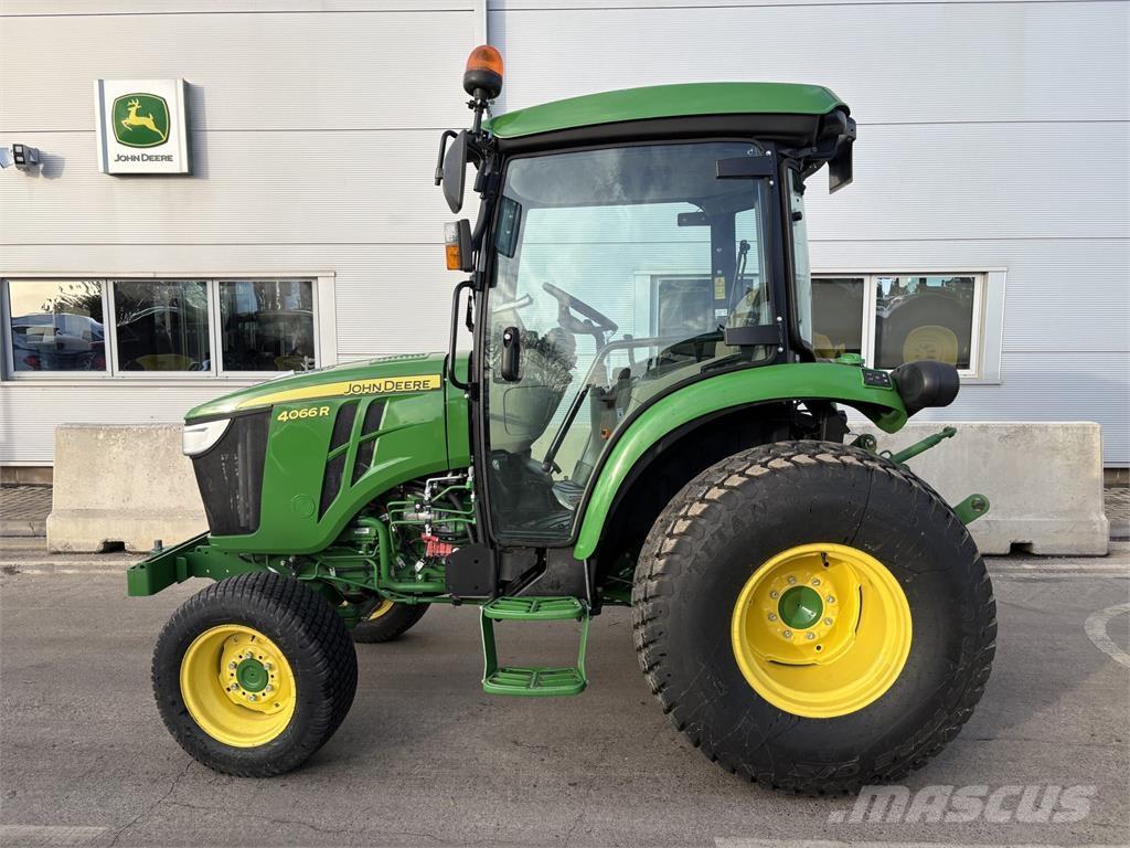 John Deere 4066R Tractores compactos