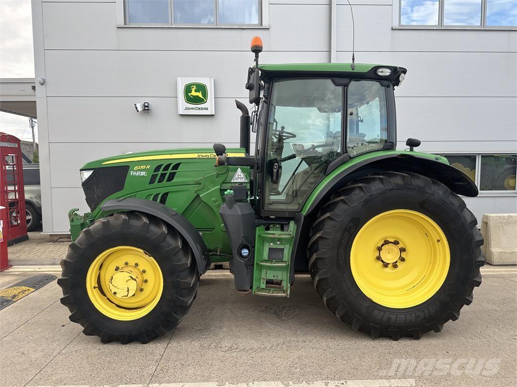 John Deere 6135R Tractores