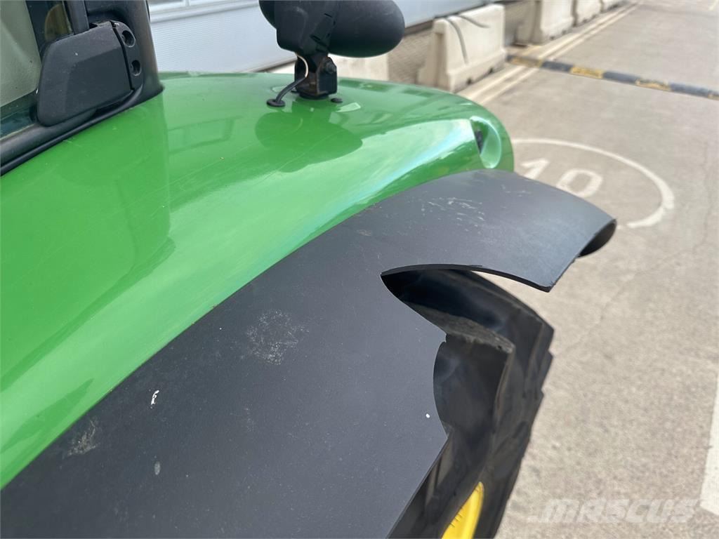 John Deere 6135R Tractores