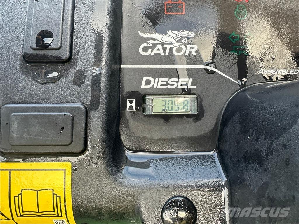 John Deere TH6x4 Maquinarias para servicios públicos