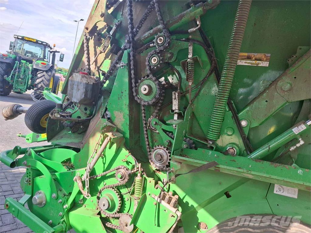 John Deere V451R Empacadoras cuadradas