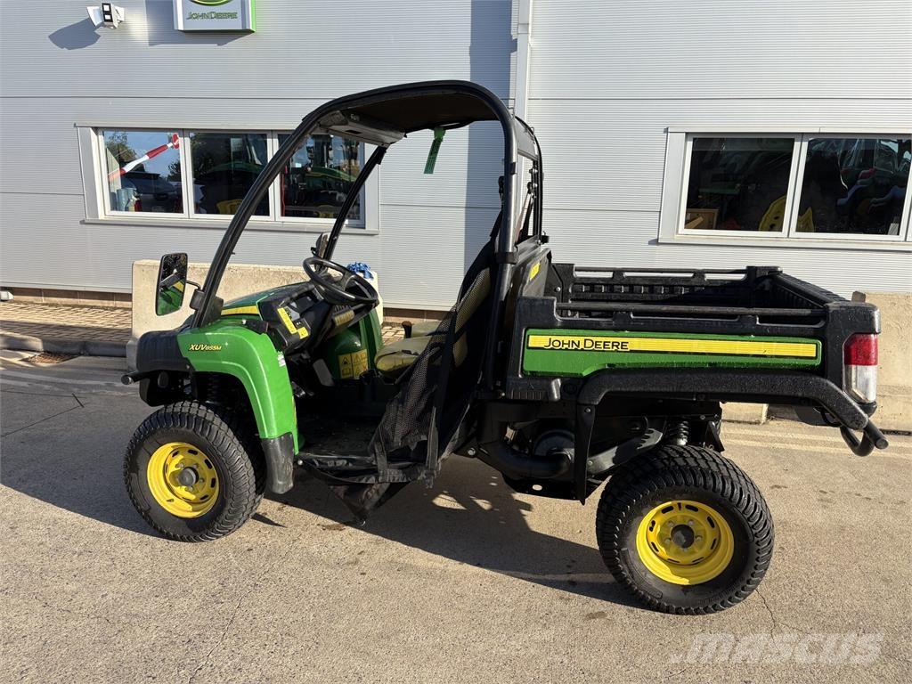John Deere XUV855M Maquinarias para servicios públicos