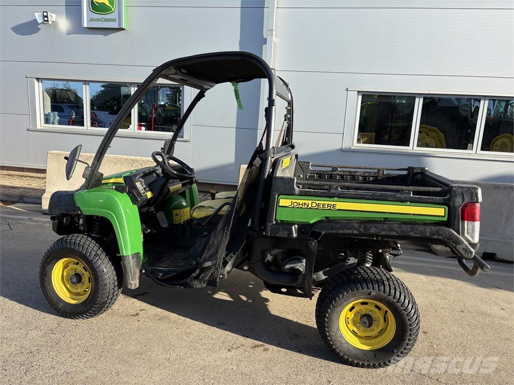 John Deere XUV855M Maquinarias para servicios públicos