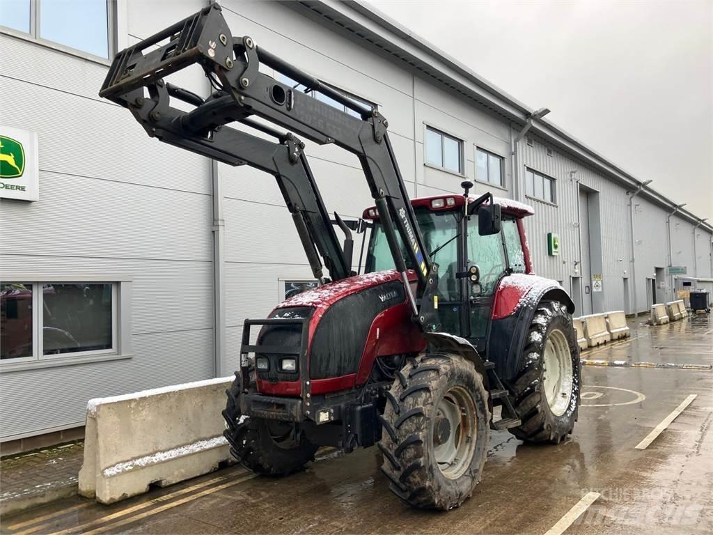 Valtra M130 Tractores