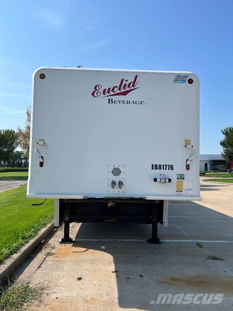 Mickey 22 Bay Trailers para bebidas