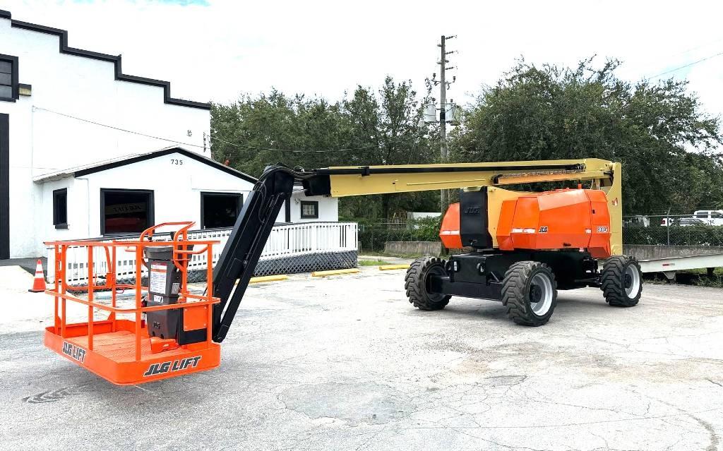 JLG 800 AJ Plataformas con brazo de elevación manual