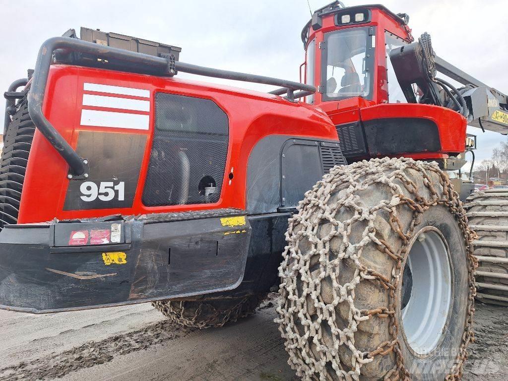 Komatsu 951 Cosechadoras