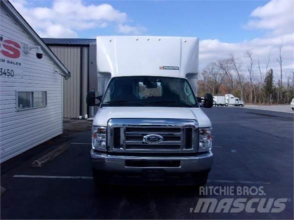 Ford E450 Camiones con caja de remolque