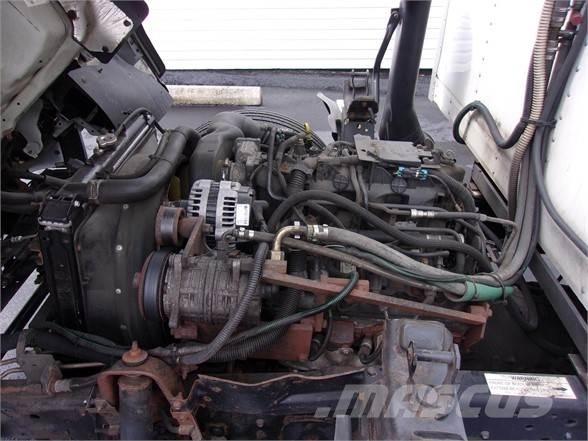 Isuzu NPR HD Camiones con temperatura controlada