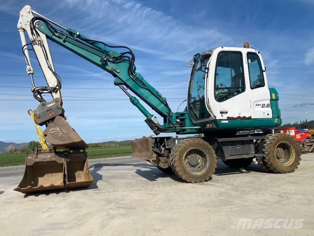 New Holland MH 2.6 Excavadoras de ruedas