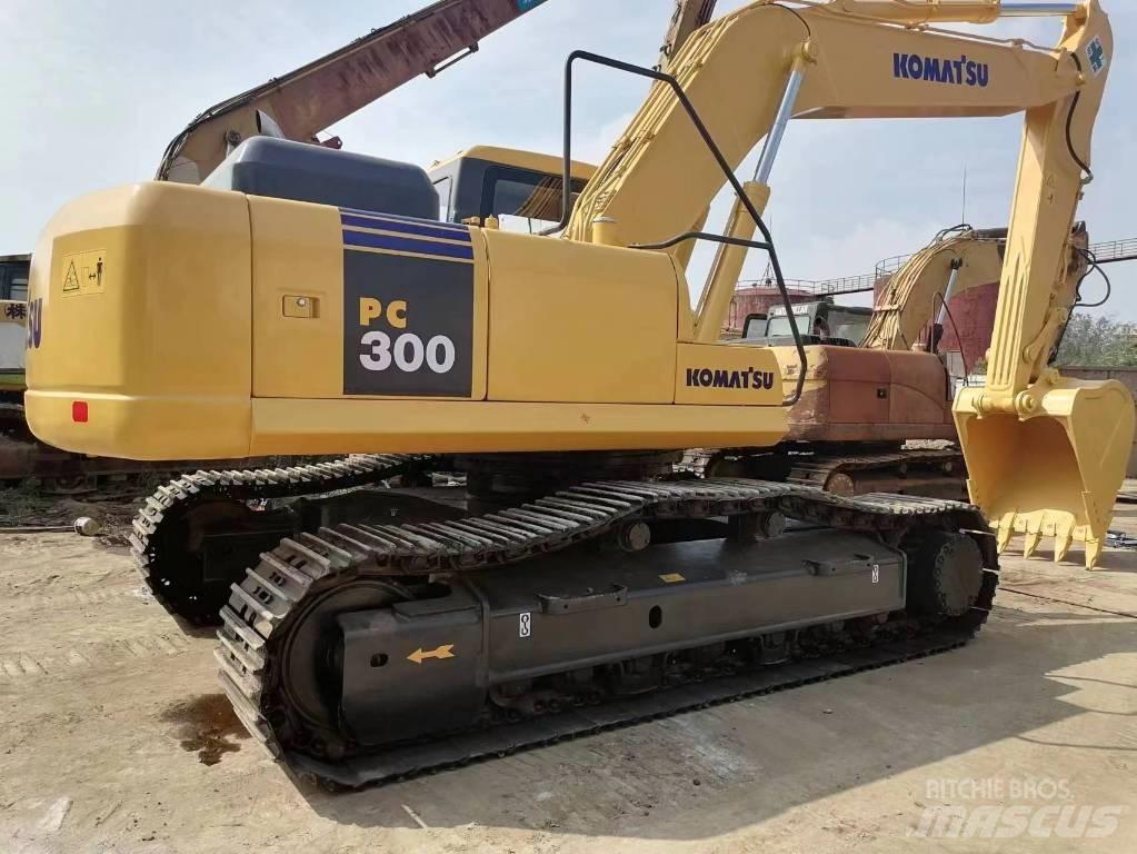 Komatsu PC 300 Excavadoras sobre orugas