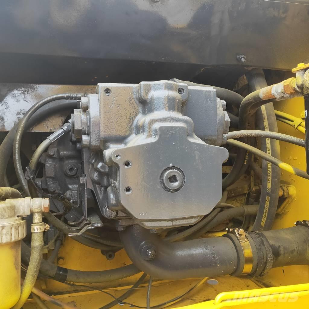 Komatsu PC200-7 Excavadoras sobre orugas