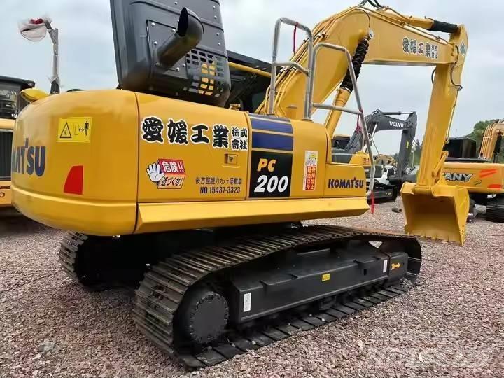 Komatsu PC 200 Excavadoras sobre orugas