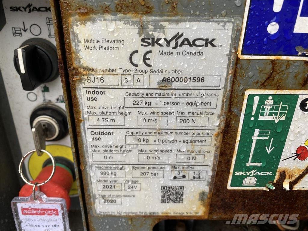 SkyJack SJ16 Plataformas con jaula de elevación
