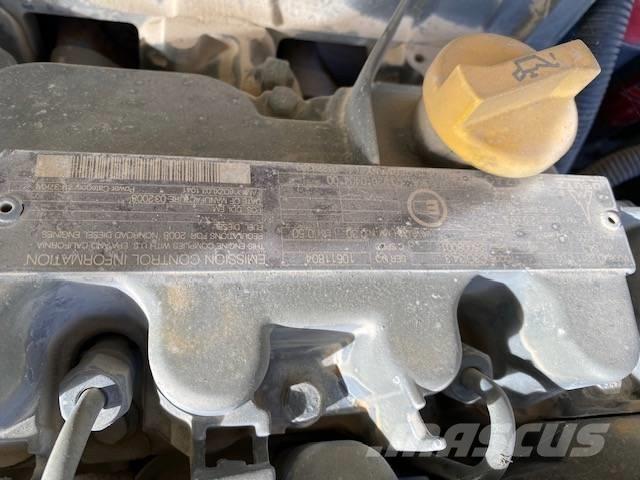 Dynapac CC 142 Rodillos de doble tambor