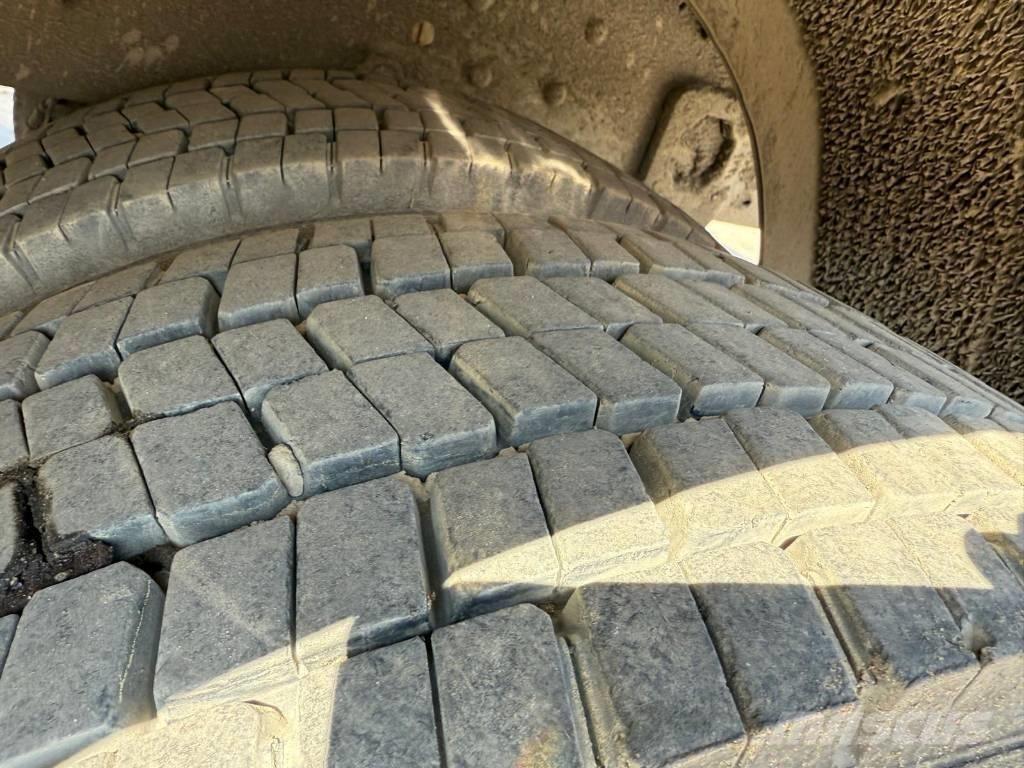 Iveco Baakwagen Camiones de cama baja