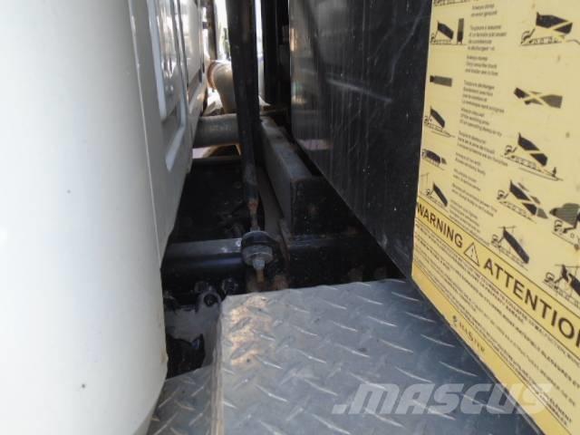 Mack GRANITE GR64B Bañeras basculantes usadas