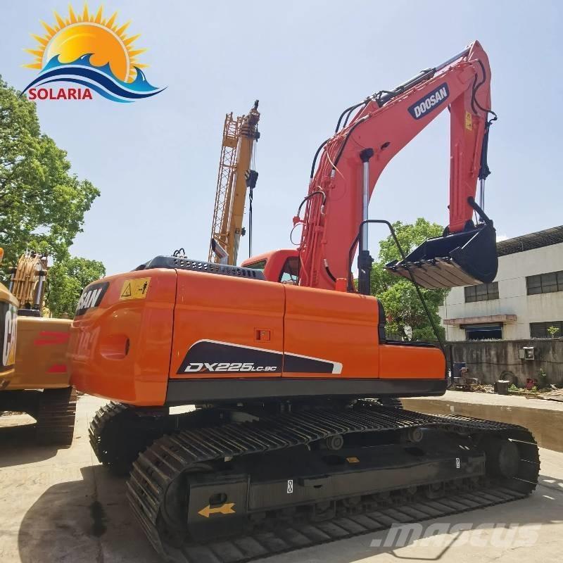 Doosan DX 225 LC Excavadoras sobre orugas