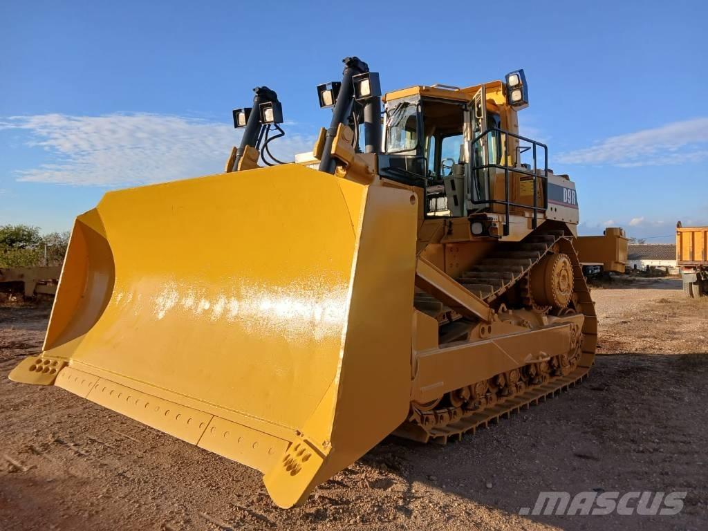 CAT D 9 R II Buldozer sobre oruga