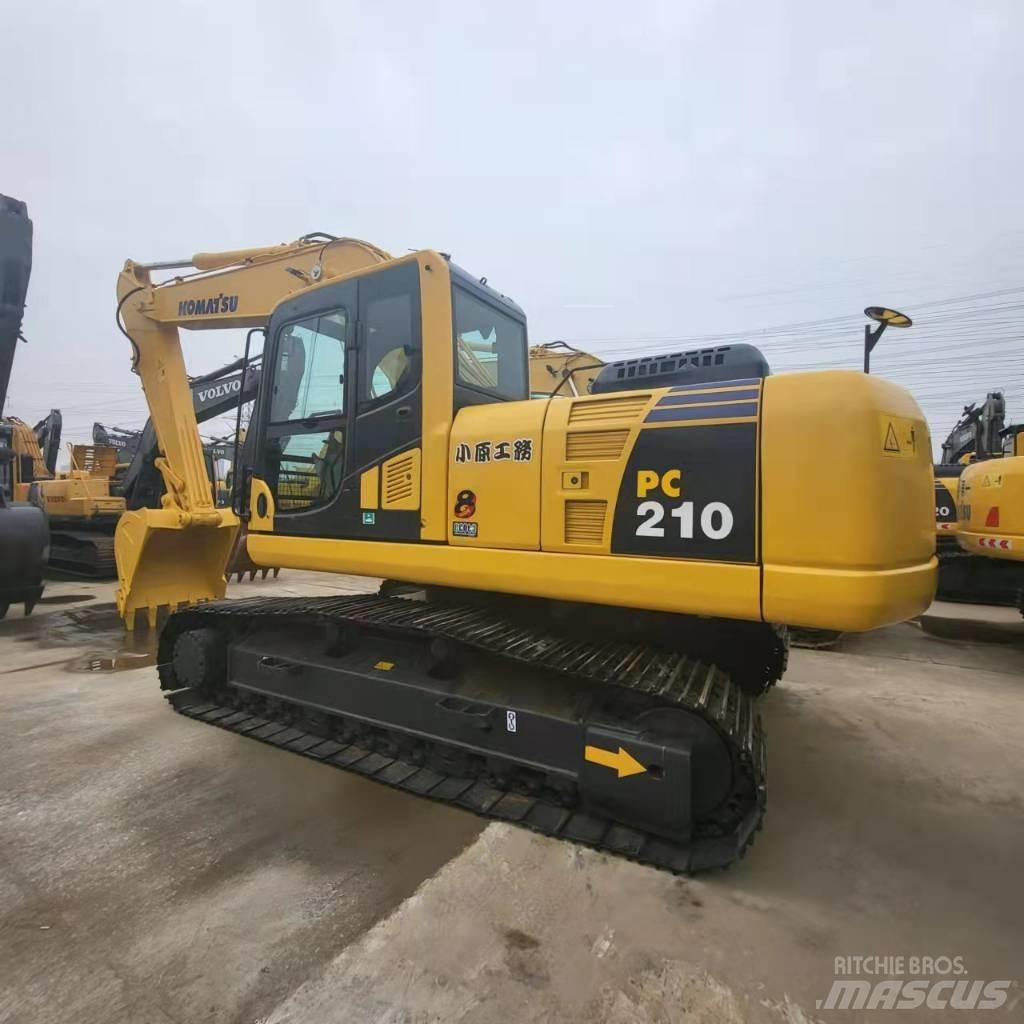 Komatsu PC 210 Excavadoras sobre orugas