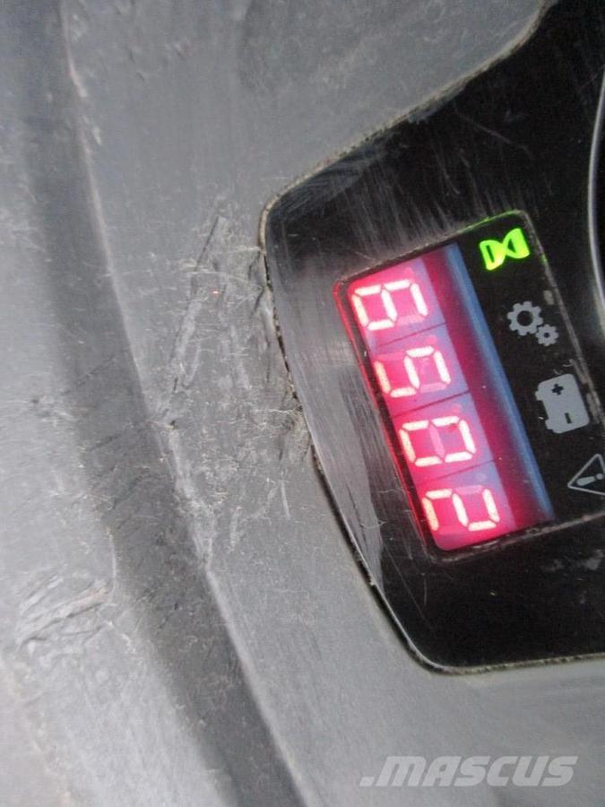 BT LPE200 Montacargas con plataformas de baja elevación