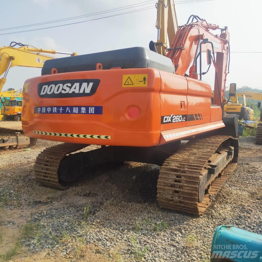 Doosan DX260LC Excavadoras sobre orugas