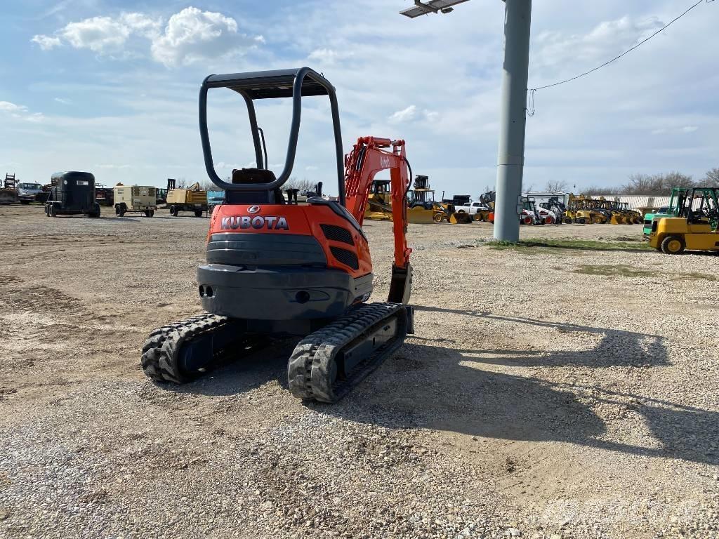Kubota U 25 Miniexcavadoras