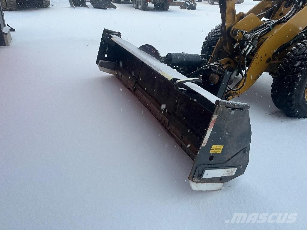 CAT 908 / Myyty, Sold Cargadoras sobre ruedas