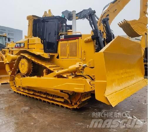 CAT D7R Buldozer sobre oruga