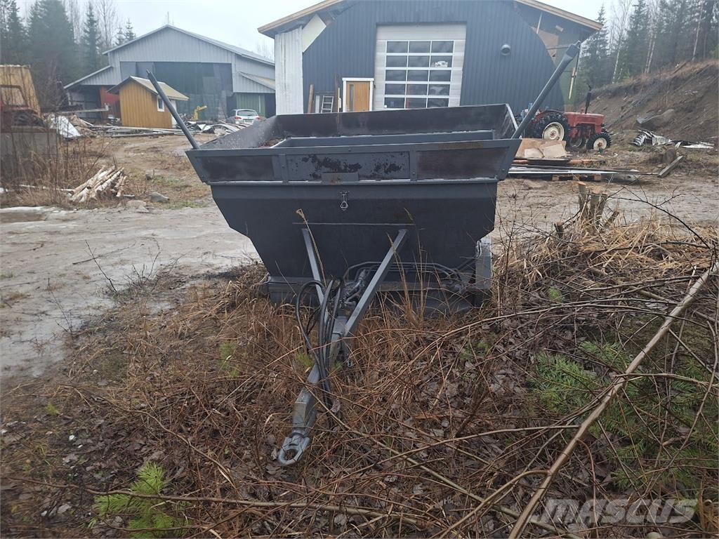  Hiekotinvaunu Esparcidoras de arena y sal