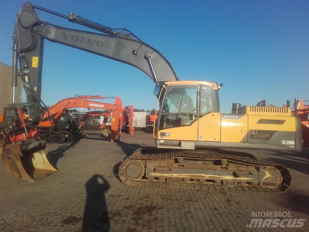 Volvo EC250DL Excavadoras sobre orugas