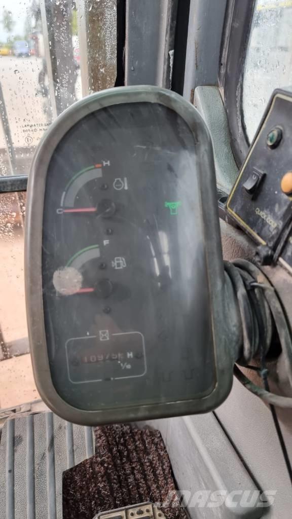 Volvo EC 210 B LC Excavadoras sobre orugas