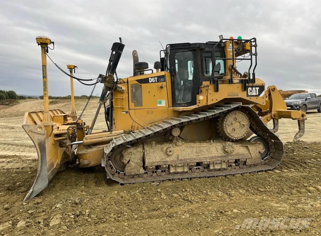 CAT D 6 T LGP Buldozer sobre oruga