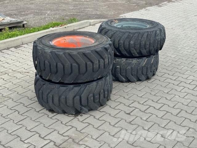 JLG 600 KOŁA KOMPLET Plataformas con brazo de elevación manual