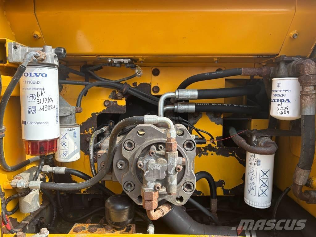 Volvo EC 220 DL Excavadoras sobre orugas