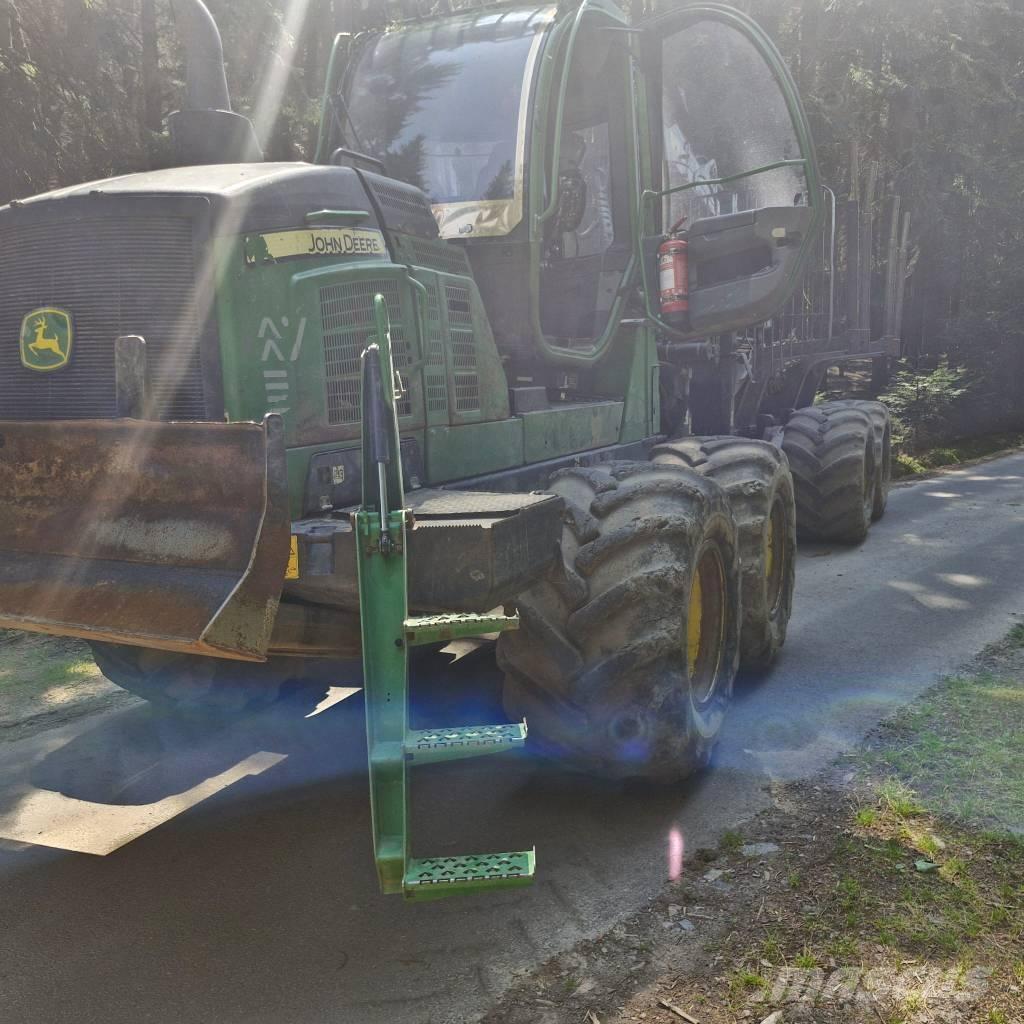 John Deere 1210 G Transportadoras