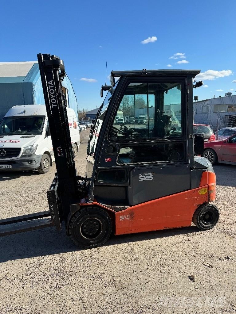 Toyota 8FBMT35 Carretillas de horquilla eléctrica
