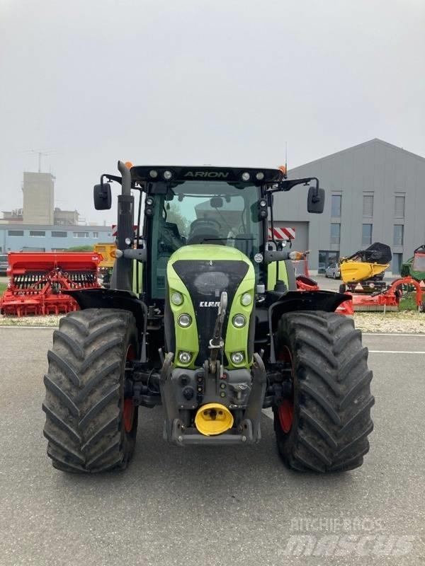 CLAAS Arion 630 Tractores